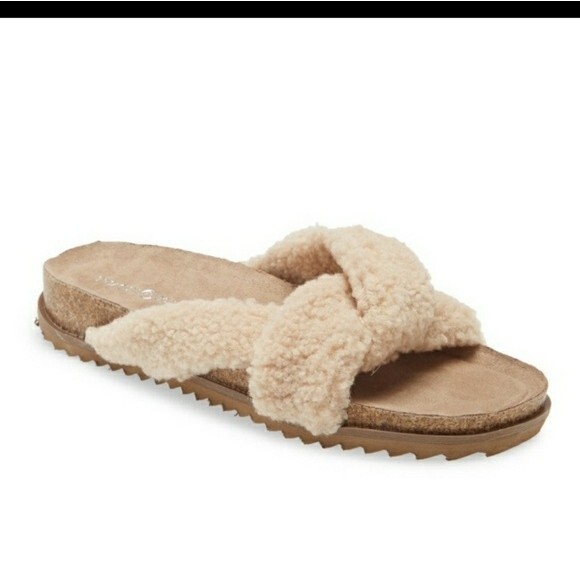 Treasure & Bond Tan Fuzzy Faux Fur Cork Slide Sandals Slip-On Cozy - Picture 1 of 2